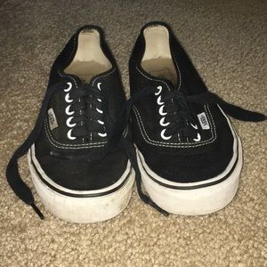 Black Vans Authentic